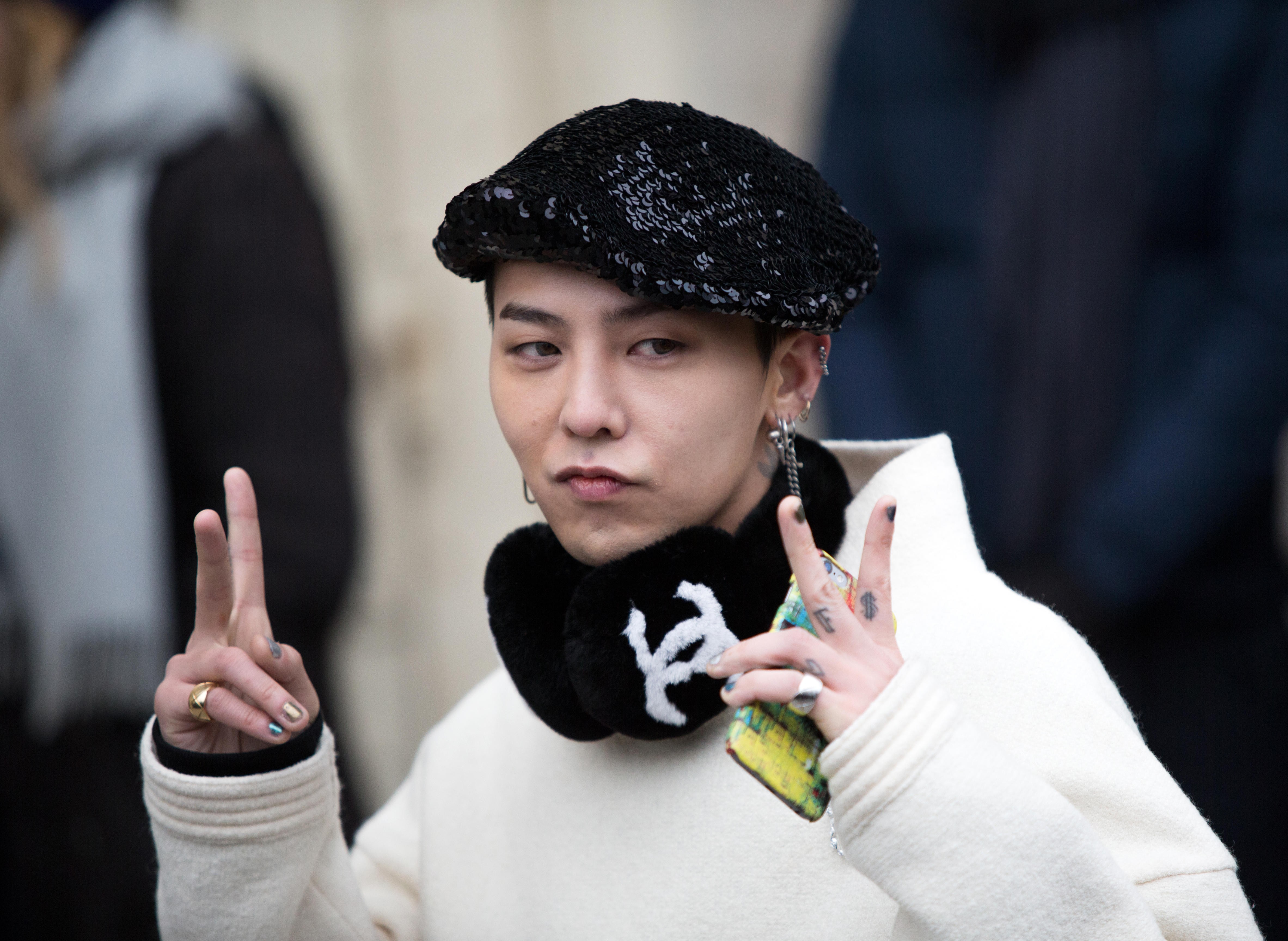 Big Bang S G Dragon Starts Serving In The Army Today South China