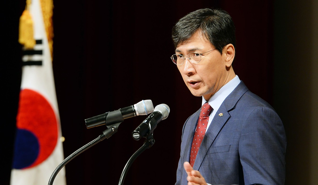 Ahn Hee-jung, former governor of South Korea's South Chungcheong Province, stepped down on March 6 and announced his retirement from politics after a secretary accused him of rape. Photo: AFP