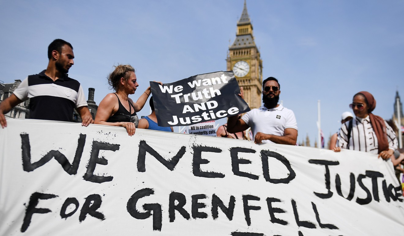 Protesters demonstrate outside the British parliament, calling for Justice for Grenfell Tower fire victims in London, on June 21, 2017. Photo: EPA