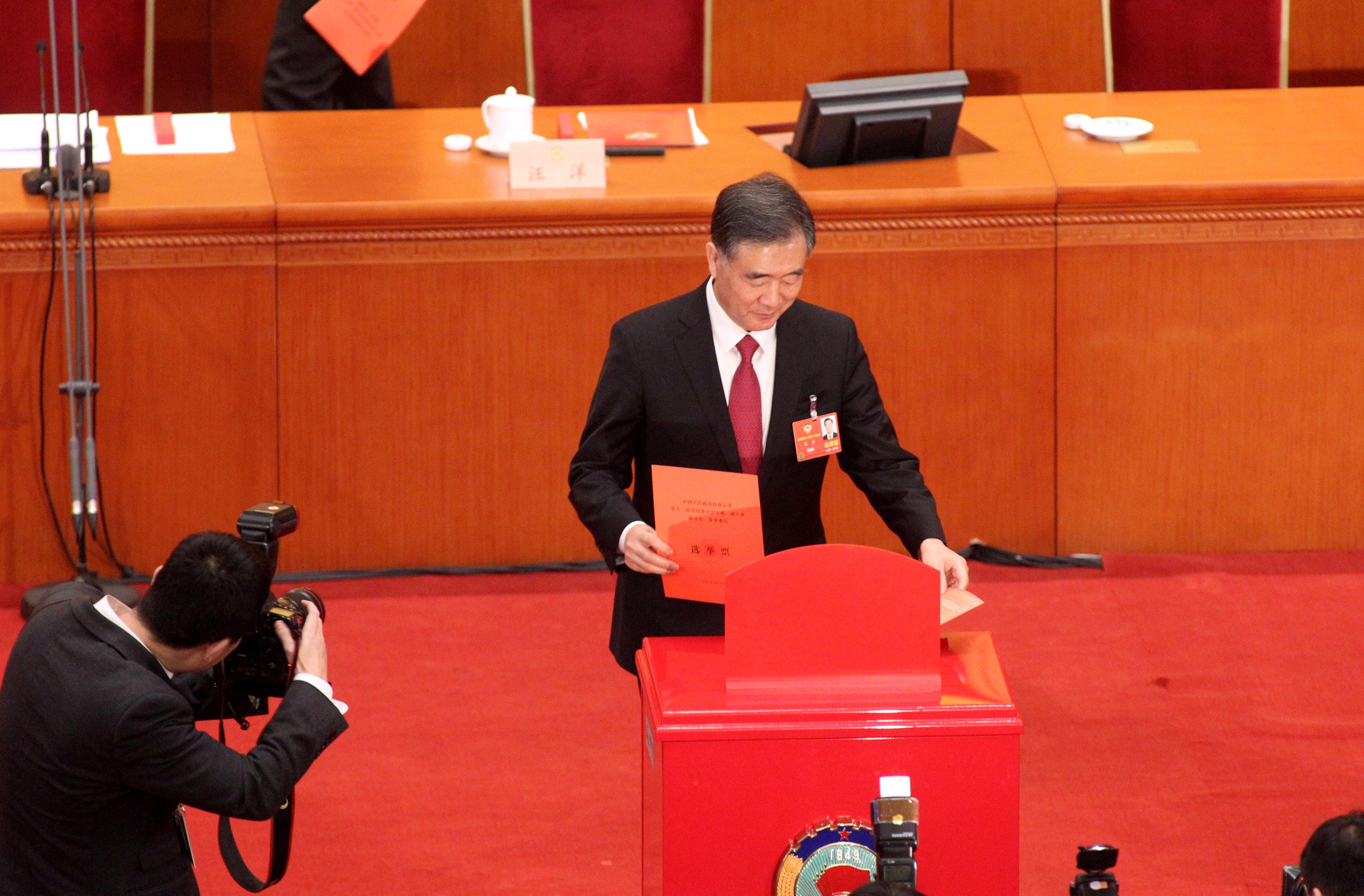 Wang Yang casts his vote on the leadership of the CPPCC on Wednesday. Photo: Simon Song