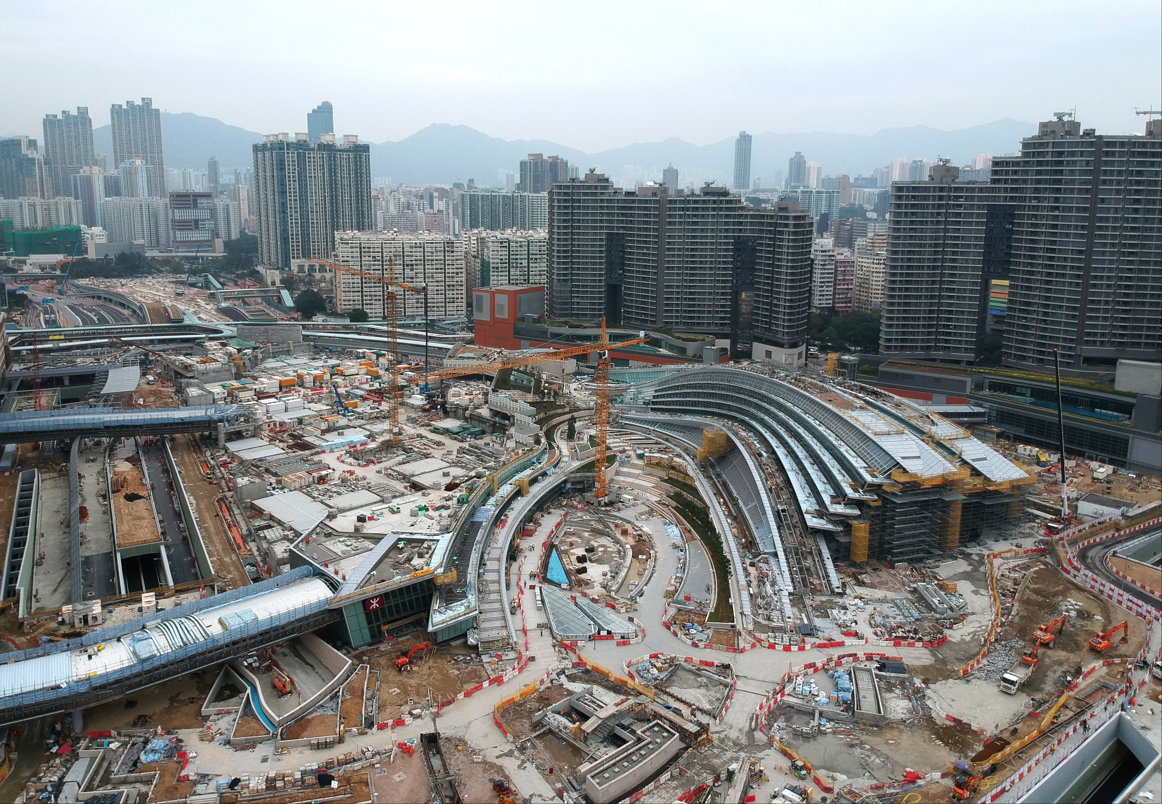 More grade A office space will come on stream in the West Kowloon district. Photo: Roy Issa