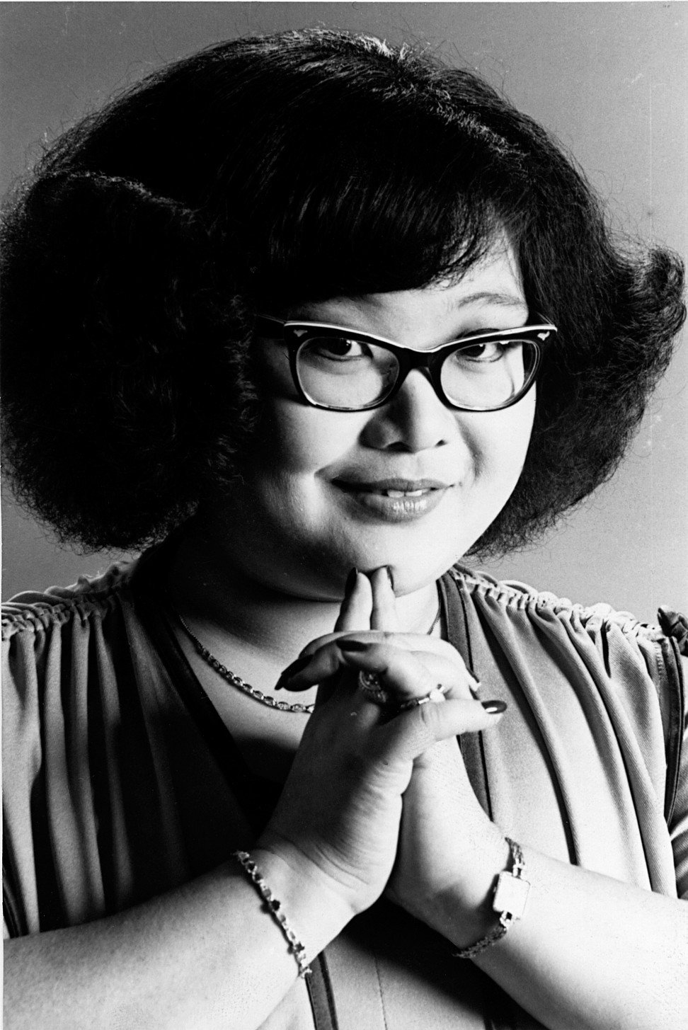Comedienne Lydia Shum Tin-ha is the mother of Cheng.
