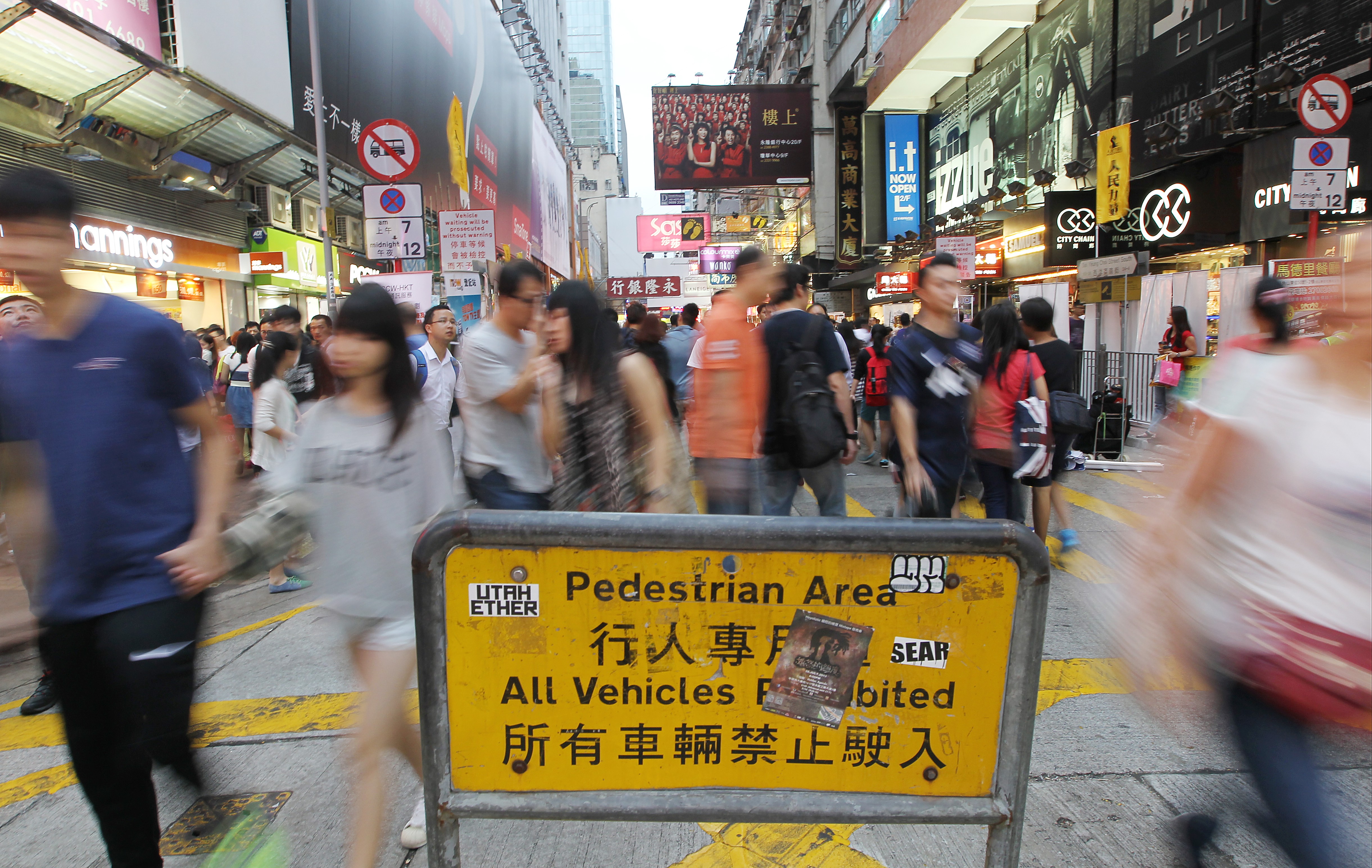 Sai Yeung Choi Street South in Mong Kok. Hong Kong’s Transport Department introduced restrictions on vehicle access on some Mong Kok streets in 2000 to ease overcrowding. But the pedestrian-only operating hours have been cut short over the years due to noise complaints. Photo: Sam Tsang 