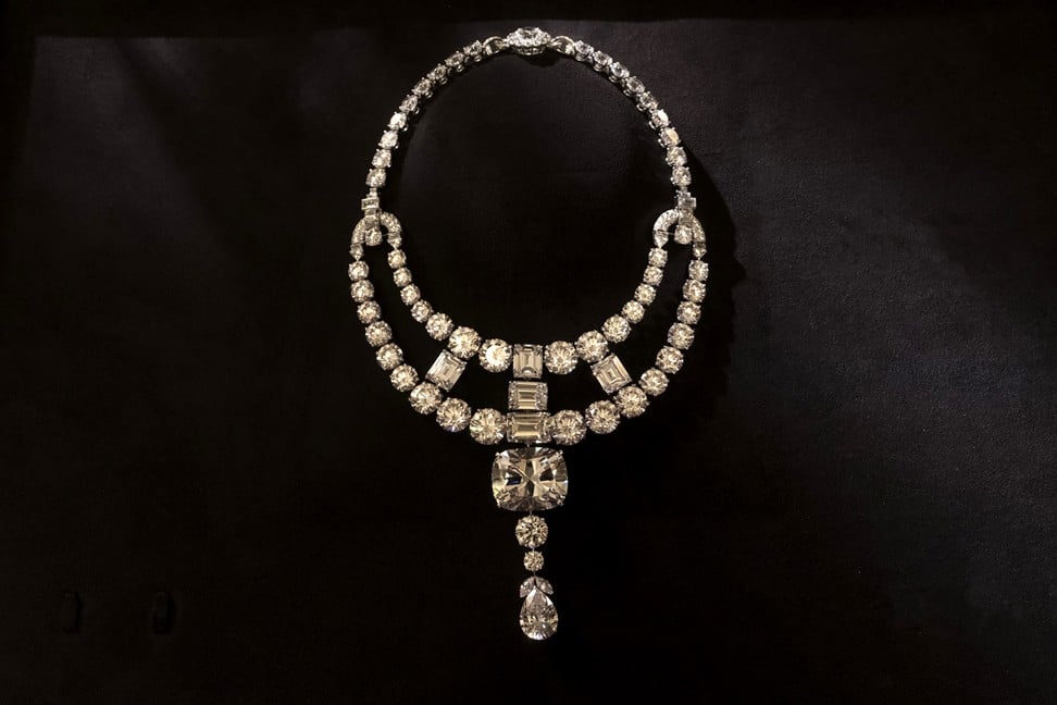 Cartier re creates a dazzling diamond necklace for the movie