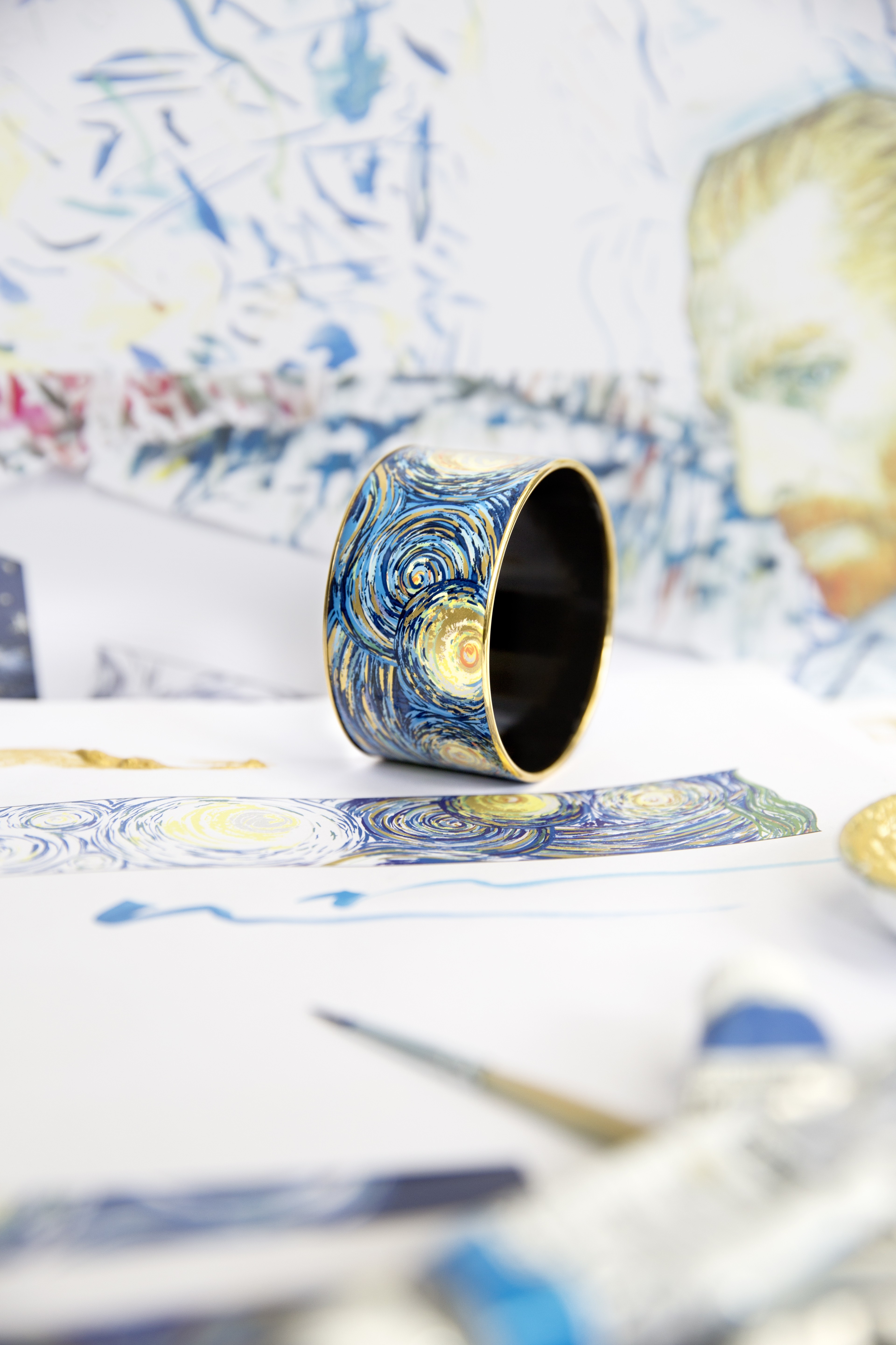 A bangle, inspired by Vincent van Gogh’s ‘The Starry Night’, which forms part of FREYWILLE’s new jewellery collection, Hommage à Van Gogh.