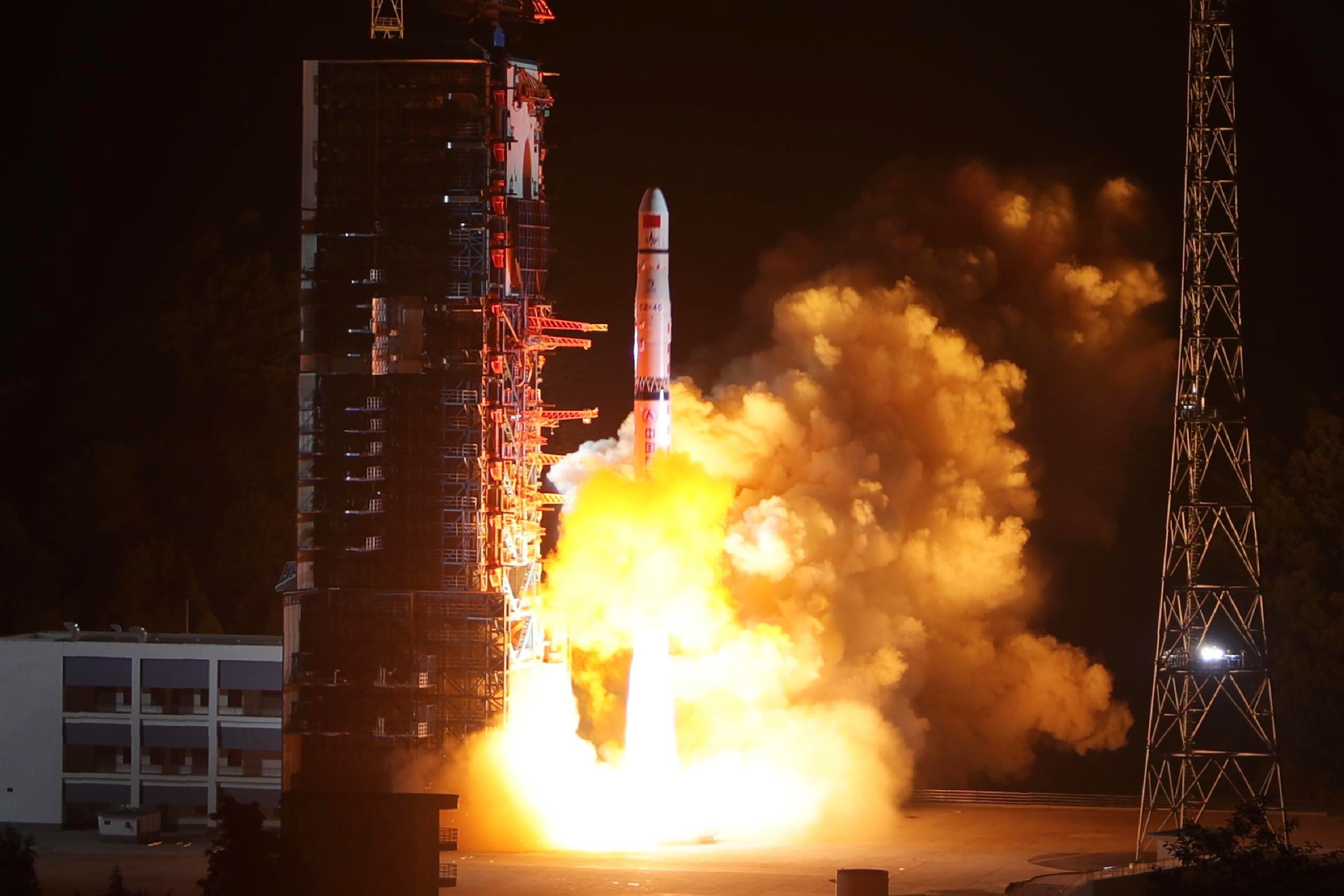 A Long March 4C rocket lifts off from the Xichang launch centre carrying the Queqiao satellite in Xichang, Sichuan province, on Monday. Photo: AFP