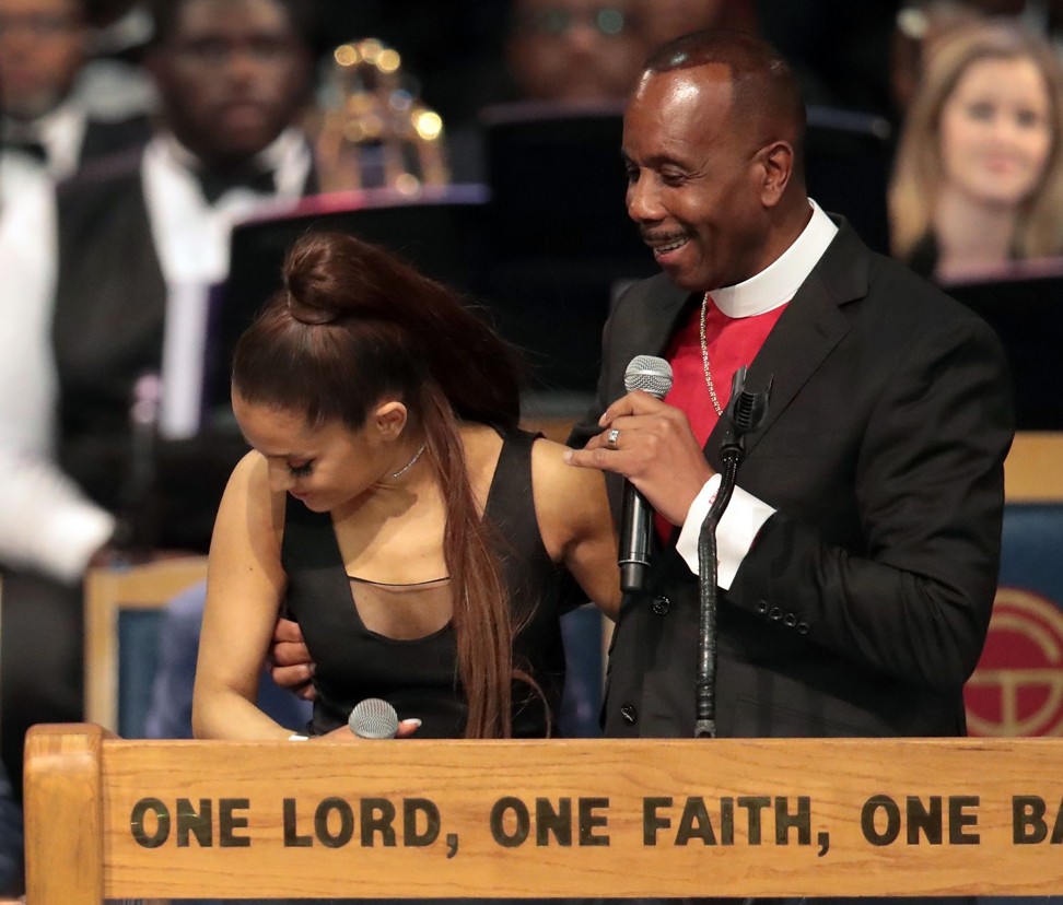 Pastor Apologises For ‘groping Ariana Grande At Aretha Franklins