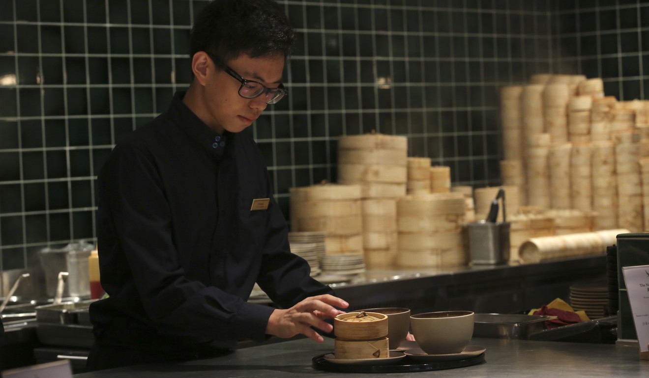 Cathay’s larger business lounges feature a Hong Kong-style noodle bar. Photo: Edward Wong