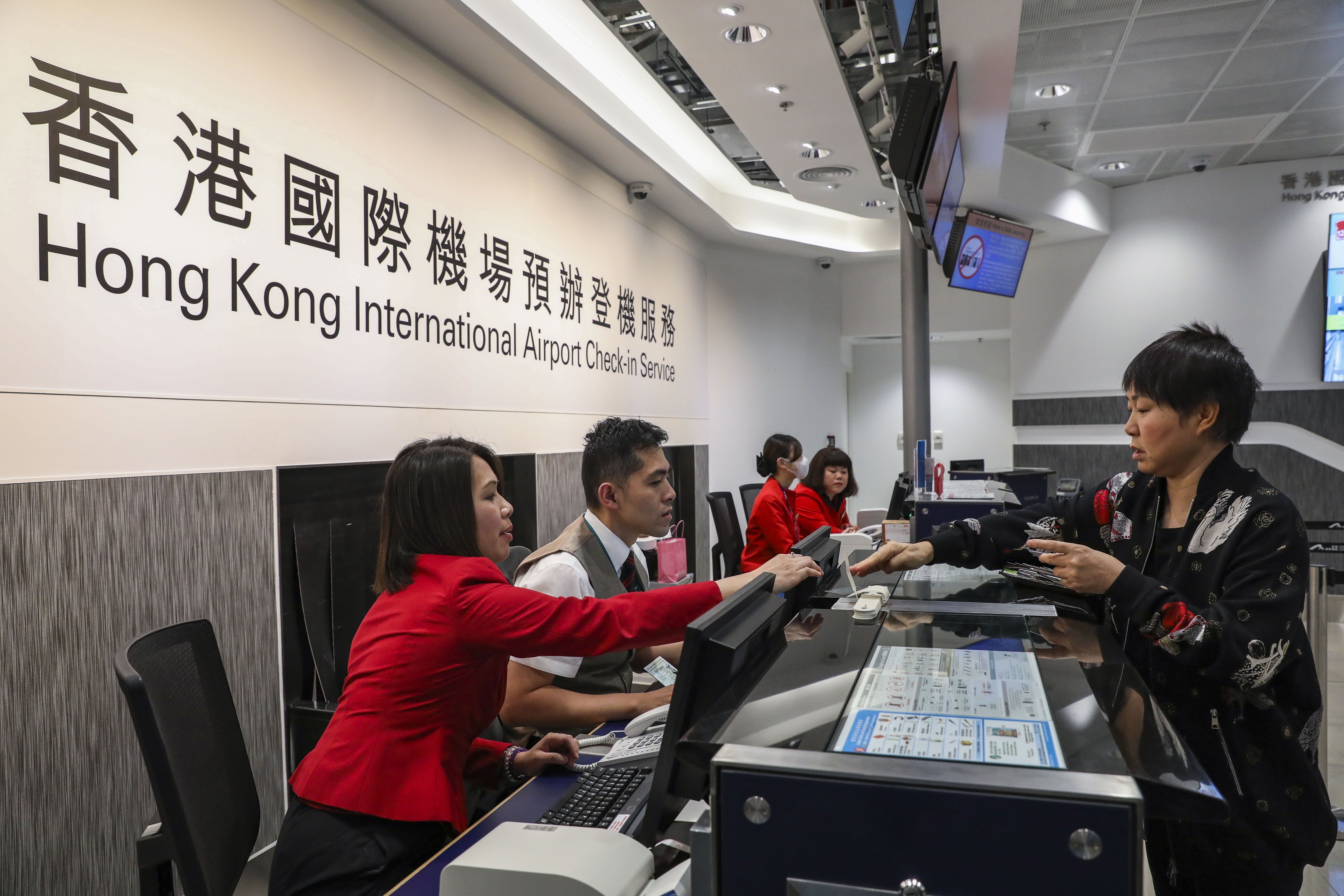 Airport Check In Service Opened At Hong Kong End Of Newly Opened Hong Kong Zhuhai Macau Bridge South China Morning Post