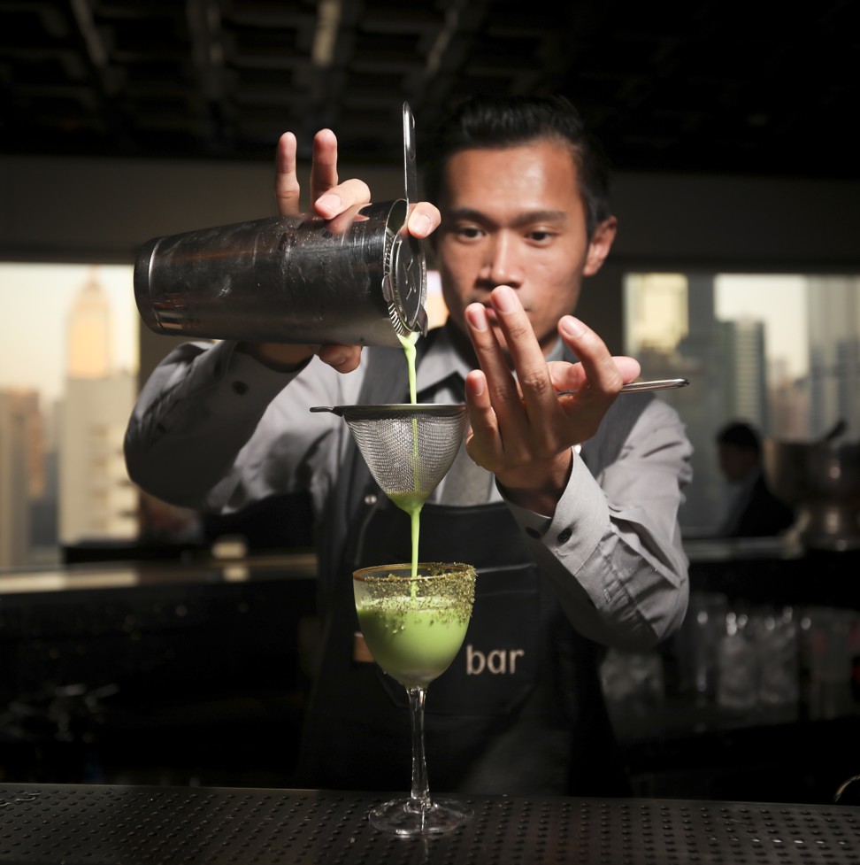 Slamet Harydai makes a Kinobi at M Bar in Central. Photo: Chen Xiaomei