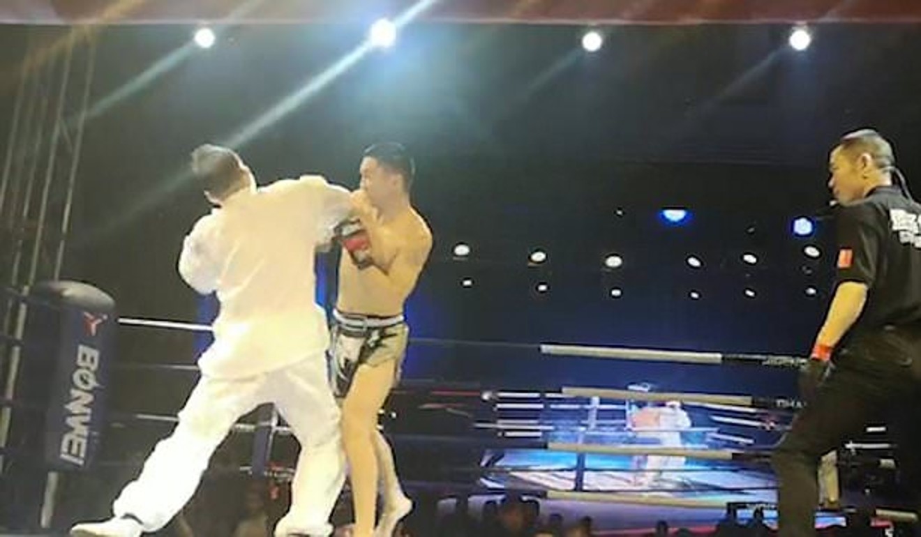 Zhu Chunping is hit by Yao Hantian. Photo: Shengshi Yinghao Club