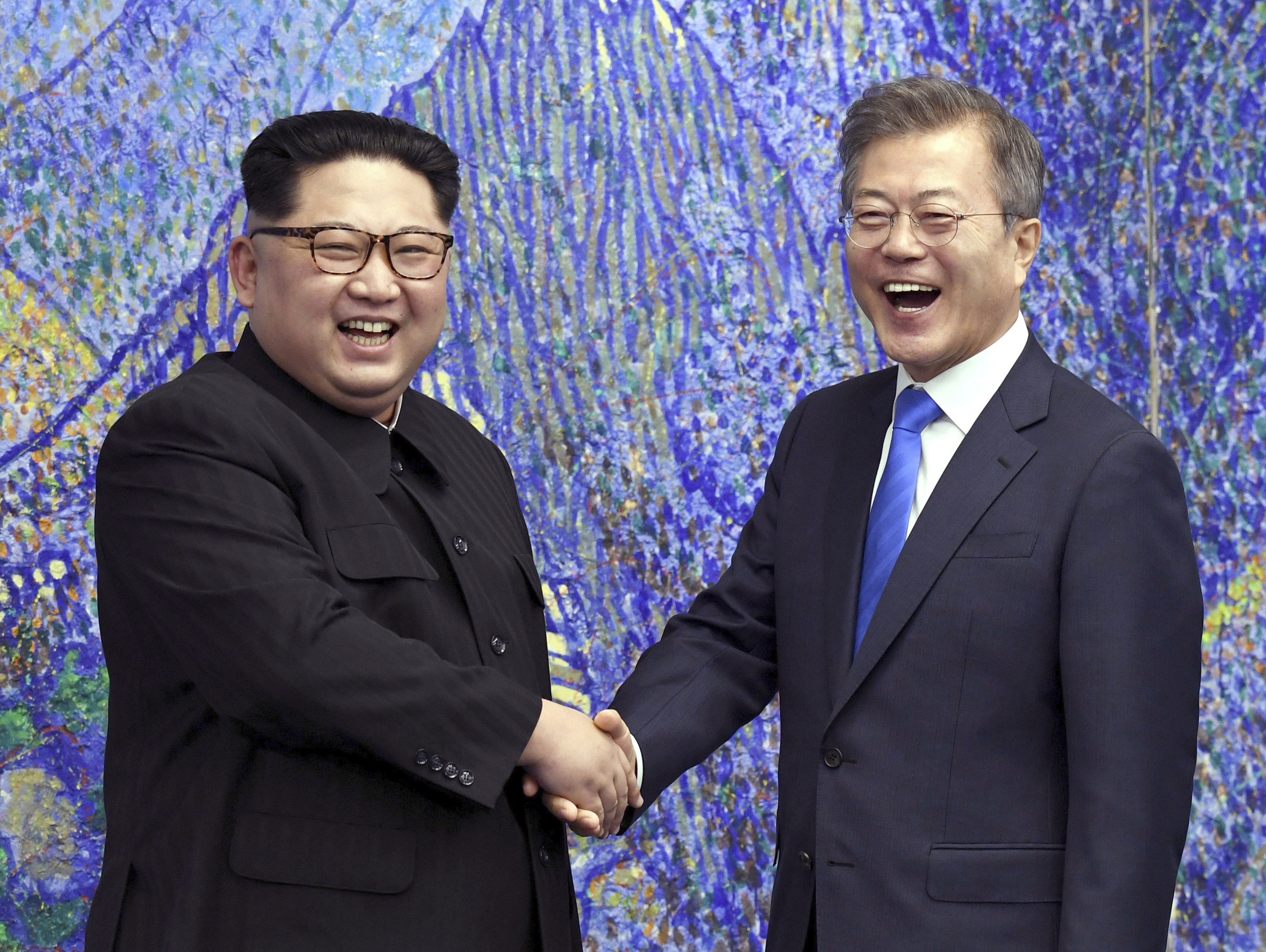 North Korean leader Kim Jong Un with South Korean President Moon Jae-in. Photo: AP