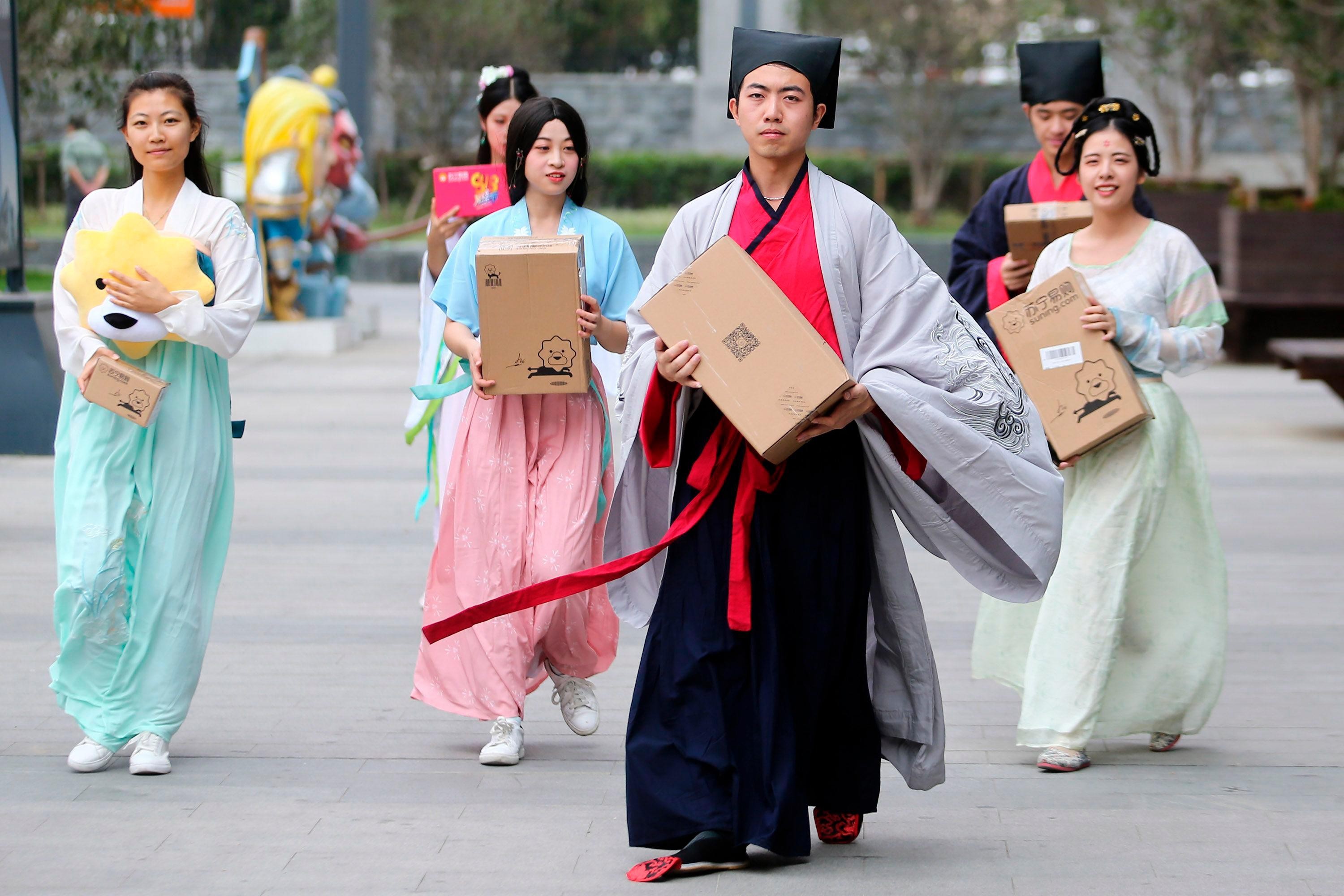 zuiverheid Accumulatie Maak een sneeuwpop Is ancient Chinese clothing fad more cosplay than nod to cultural heritage  | South China Morning Post