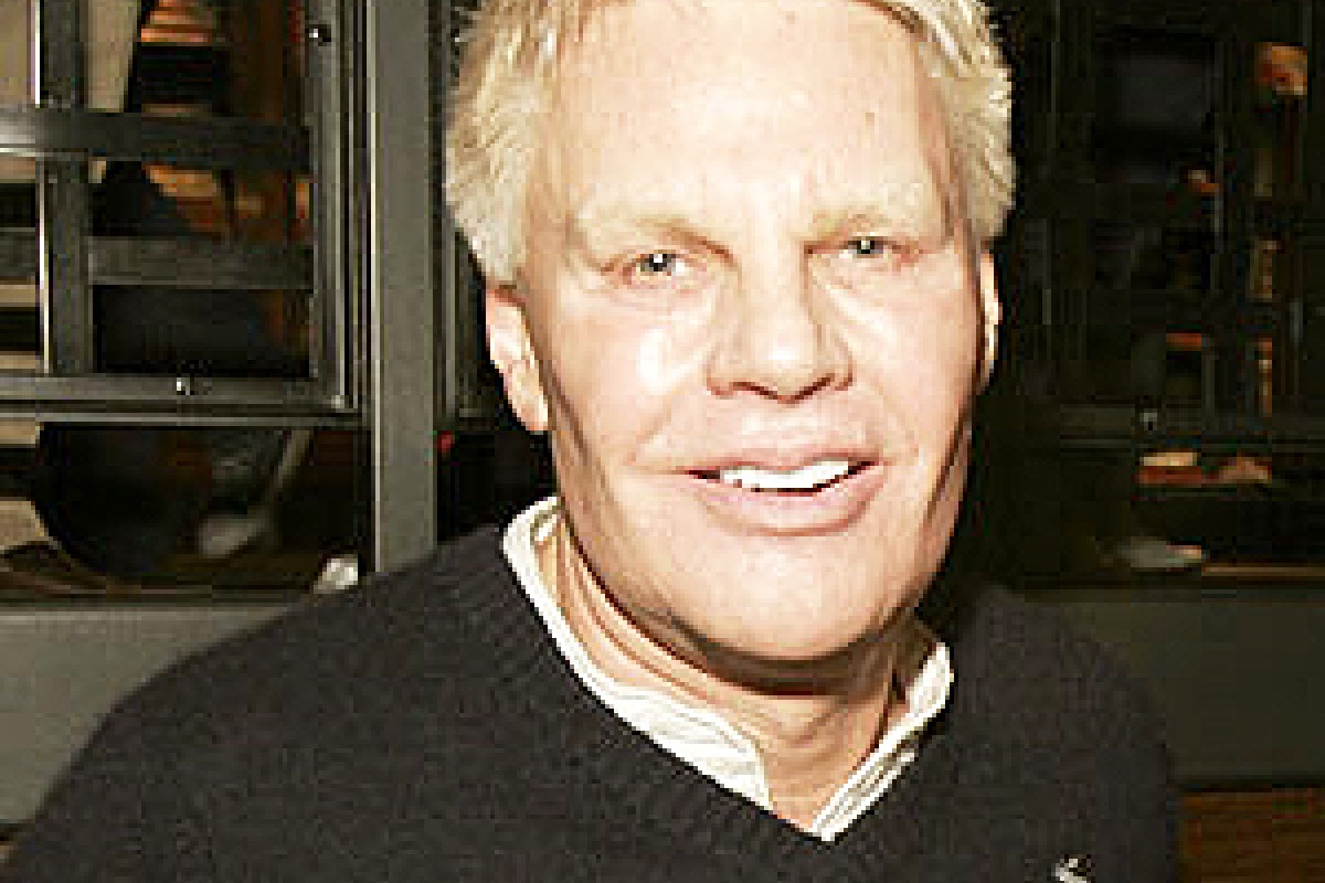 abercrombie & fitch ceo