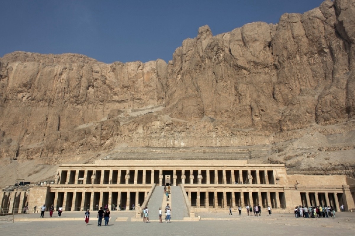 Hong Kong travel agencies cancel all tour groups to Egypt amid turmoil
