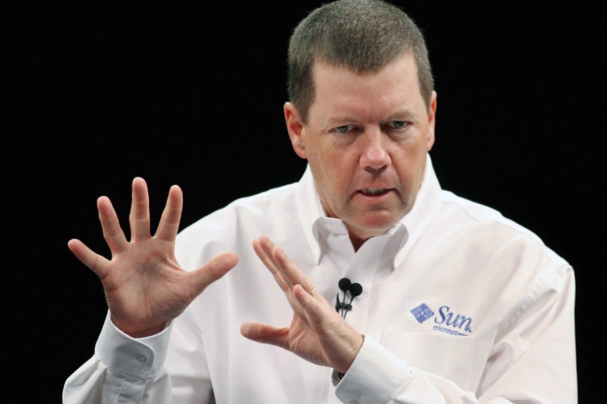 Stop using your phone if you want privacy, tech baron says South