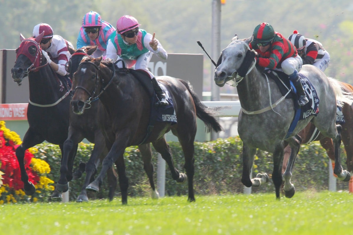 Flintshire (Maxime Guyon) displays a touch of class to beat Hong Kong's Willie Cazals (Douglas Whyte). Photo: Kenneth Chan 