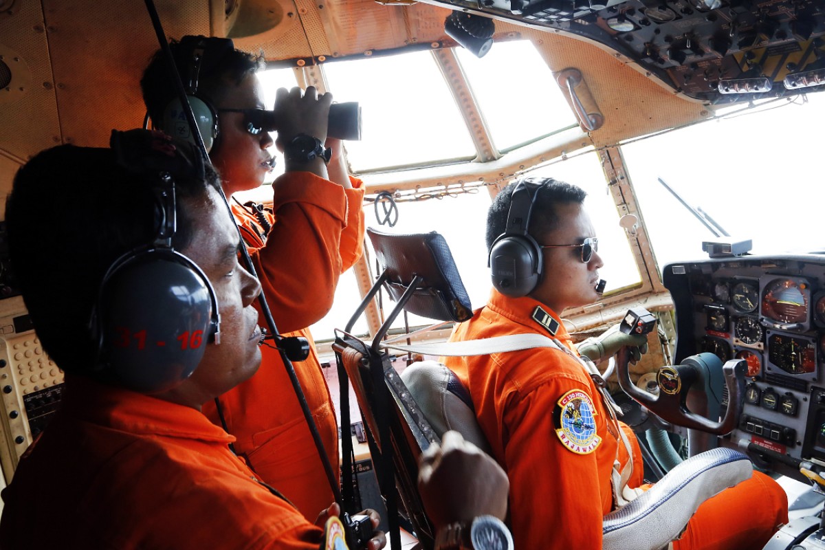 Don T Blame My Father Airasia Captain S Daughter Pleads As Search For Crashed Plane Widens South China Morning Post