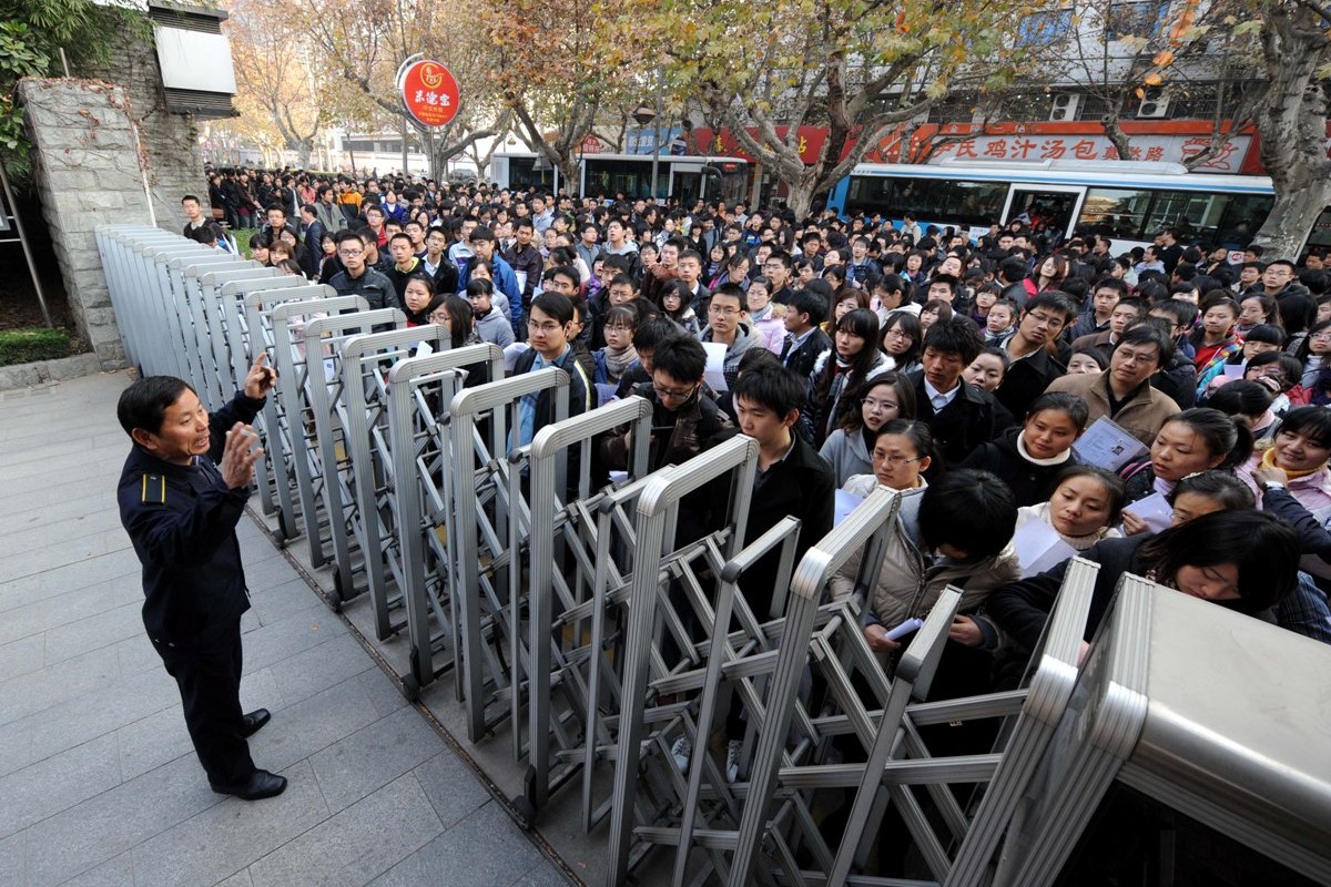 Chinese Civil Servants To Get Pay Rise With Some Seeing Their Salaries 