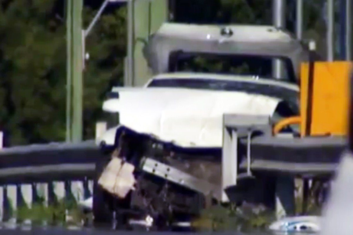 Chinese student killed in highspeed crash 'while drag racing' in