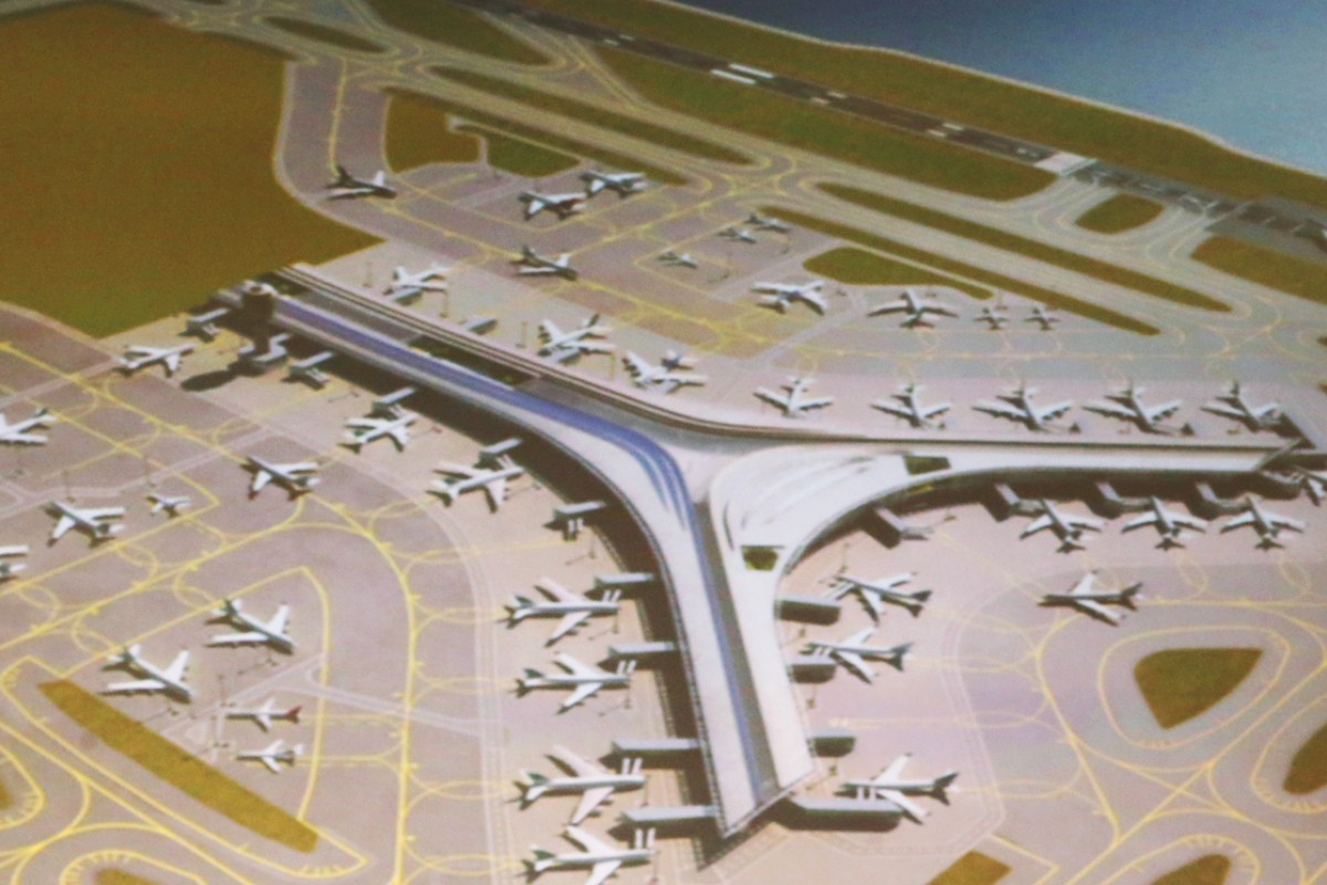 Third Hong Kong airport runway to come with smaller facilities | South ...