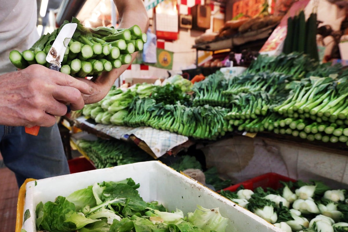 Hong Kong officials urged to help more market vendors donate leftover vegetables South China