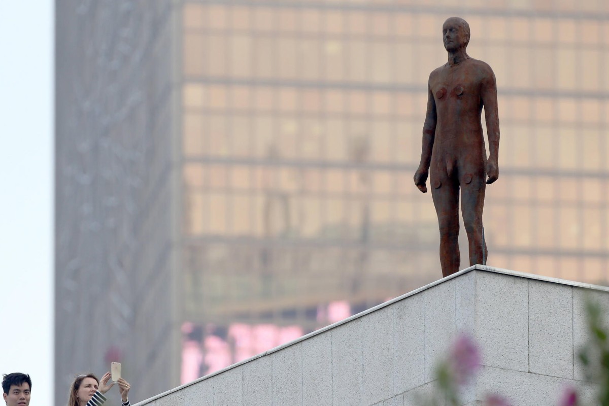 Rooftop statues in Hong Kong trigger fears of suicide Global support