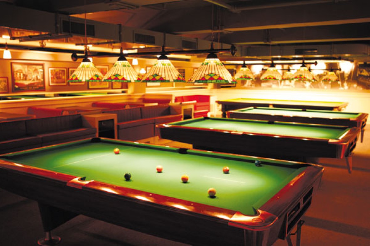 places to buy pool tables