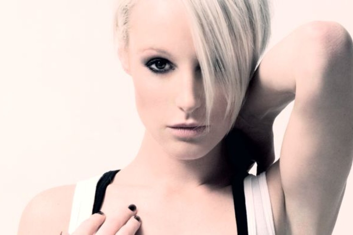 Emma Hewitt At The W Hotel Living Room Bar South China Morning Post