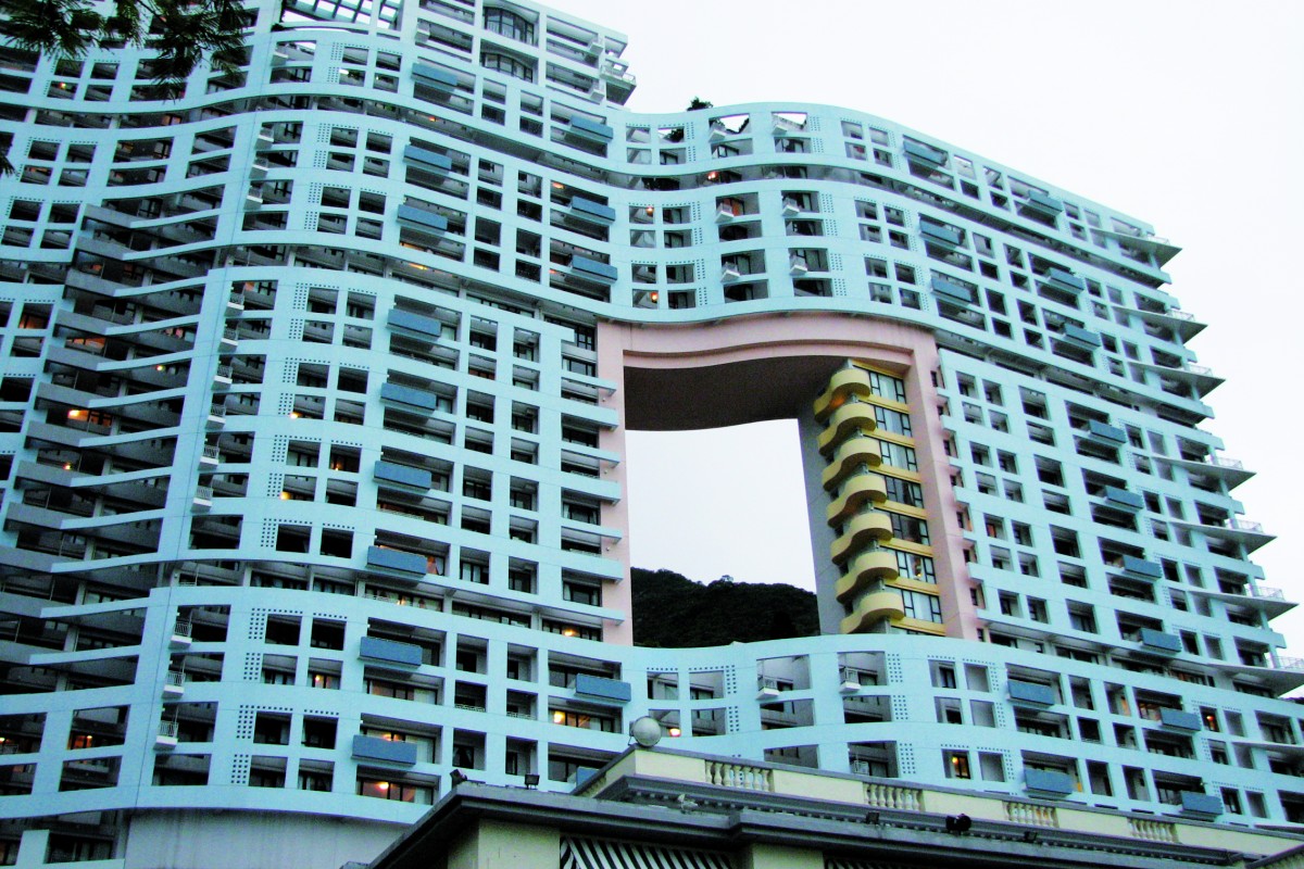 Why Does That Building In Repulse Bay Have A Hole It South Yes It S For The Dragon
