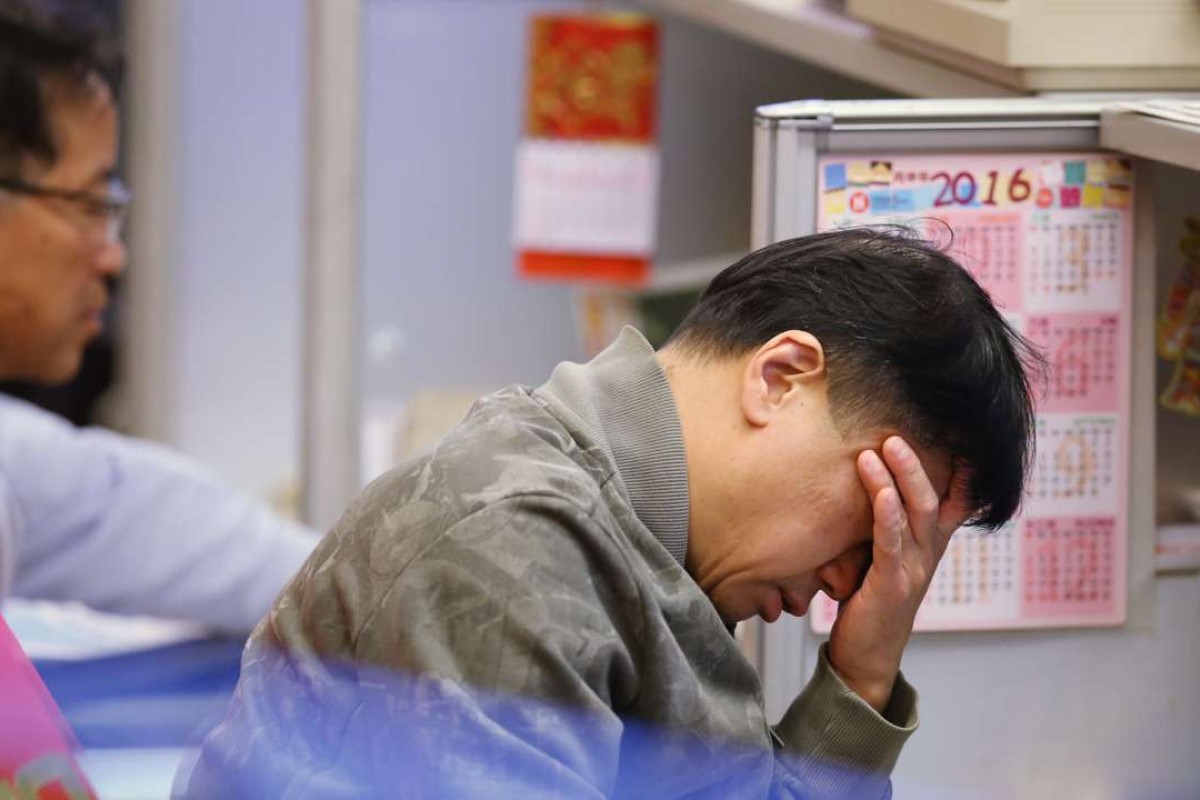 blackrock-urges-hong-kong-stock-exchange-to-stop-listed-companies-from-hoarding-cash-south