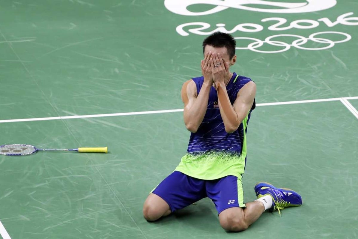 Malaysia's Lee Chong Wei drops to his knees in celebration after defeating great rival Lin Dan of China in the menâs singles semi-finals. Photo: AP