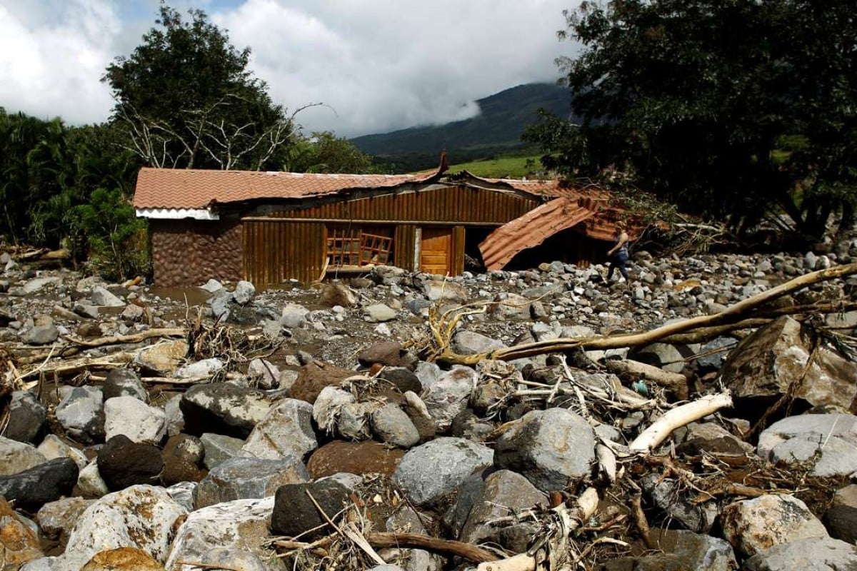 Tropical storm Otto kills nine in Costa Rica; barrels into Pacific