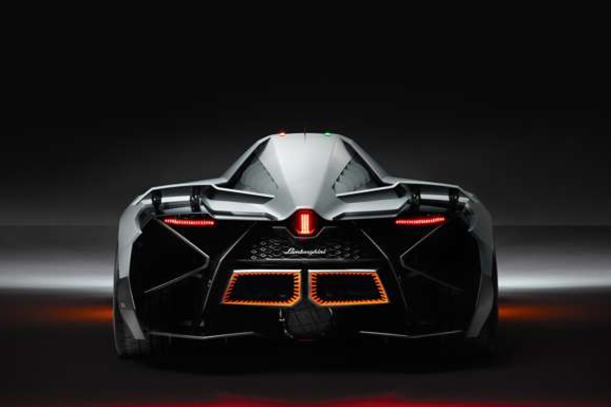 Lamborghini Designer Walter De Silva Drives Into Women S Shoes