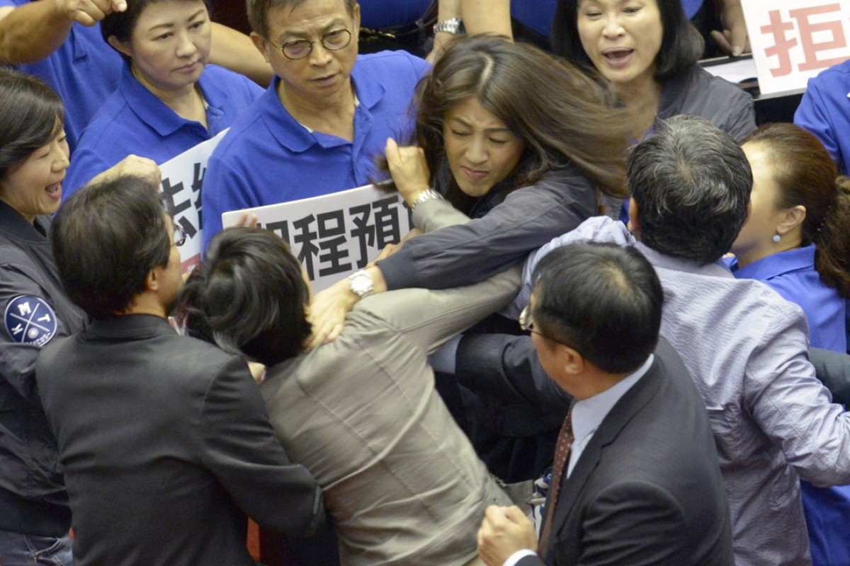 Asia In 3 Minutes Japans Black Widow Admits Killing One - 