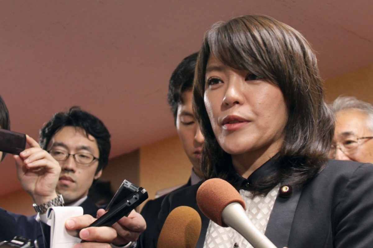 Japanese Pop Star Turned Politician Apologises For Affair With Married 