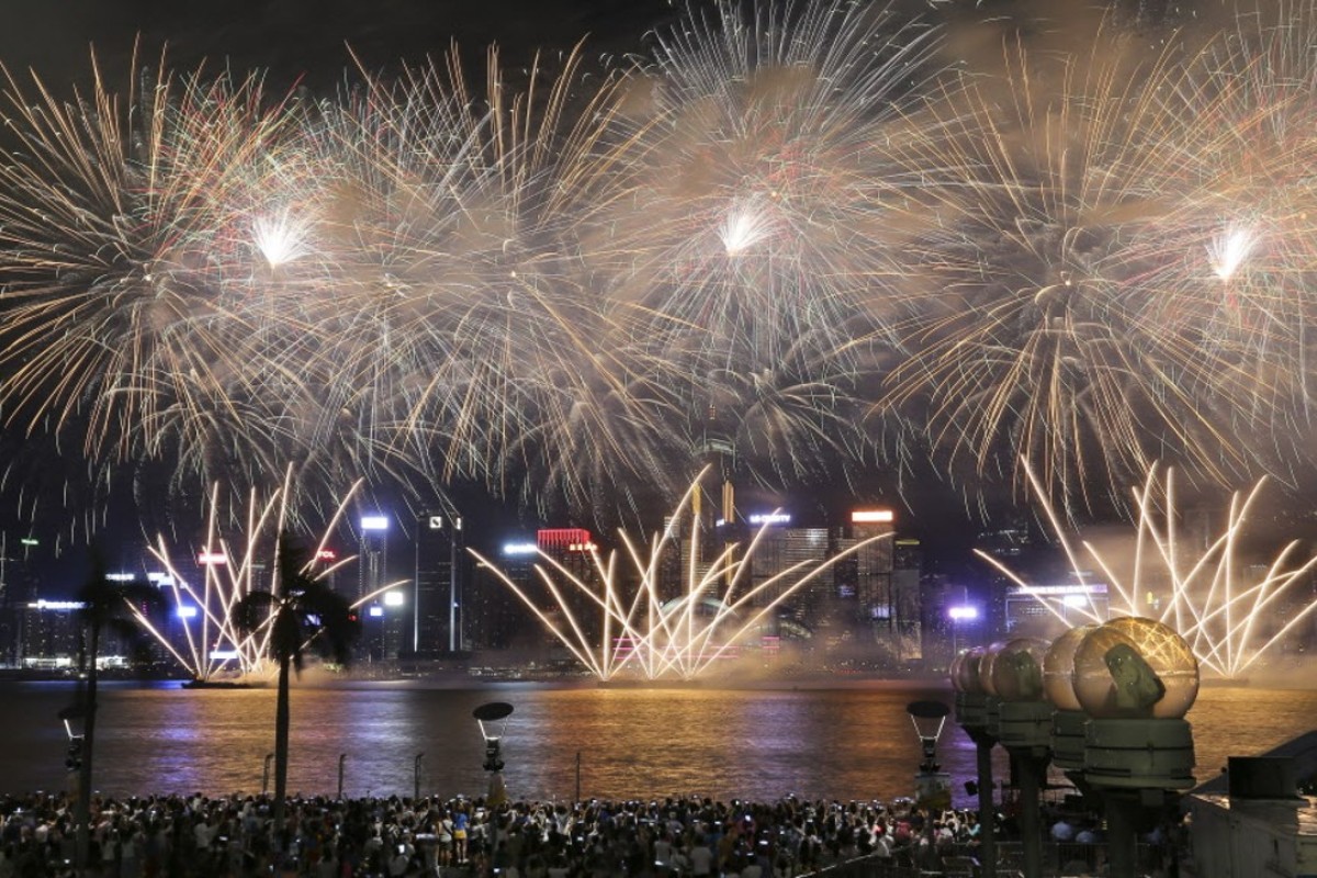 Quarter of a million people turn out for Hong Kong National Day