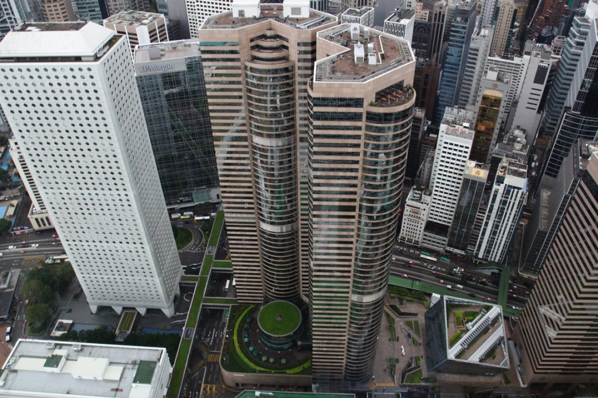 Hong Kong stocks reach near 10year high led by financials, autos