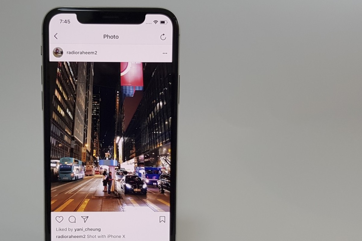 Apple iPhone X first impressions: top display, OK camera, but will 
