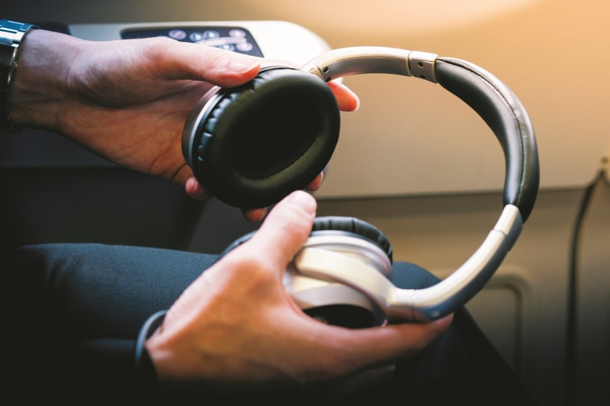 noise cancelling headphones for noisy office