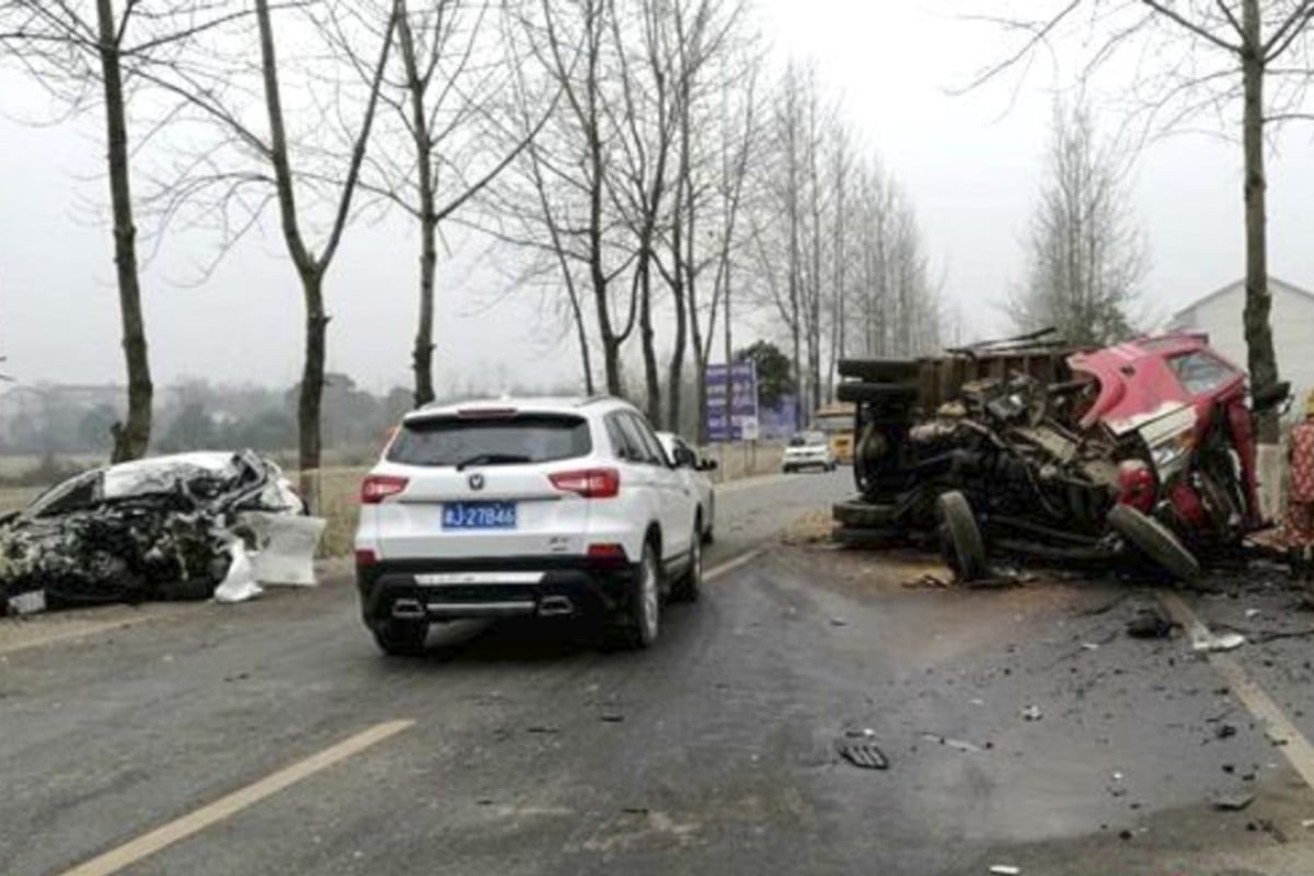 Chinese car thief dies in crash 10 minutes after taking vehicle at