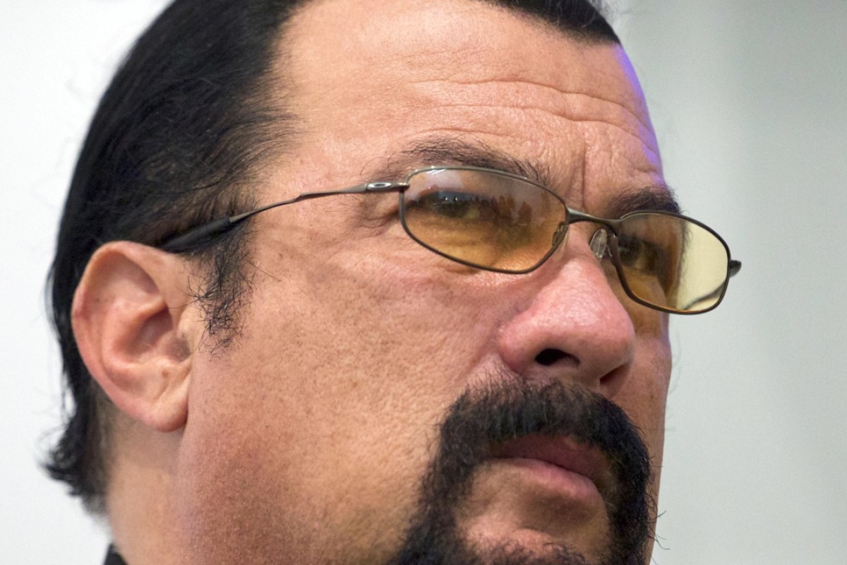 ‘i Couldnt Move Steven Seagal Accused Of Raping 18 Year Old Actress In 1993 South China