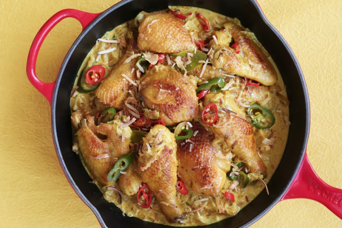 Fast and easy skillet chicken with lemongrass, turmeric, chillies and ...