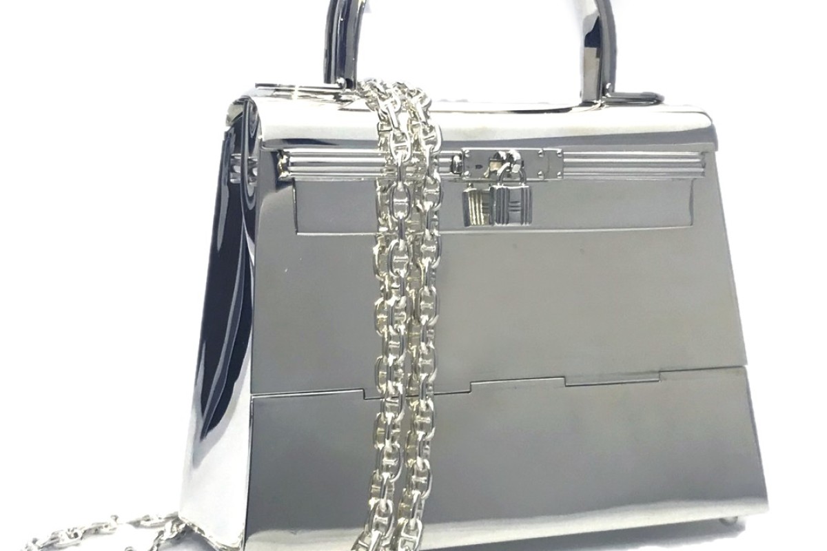 Hermès Silver Mini Kelly bag fetches 