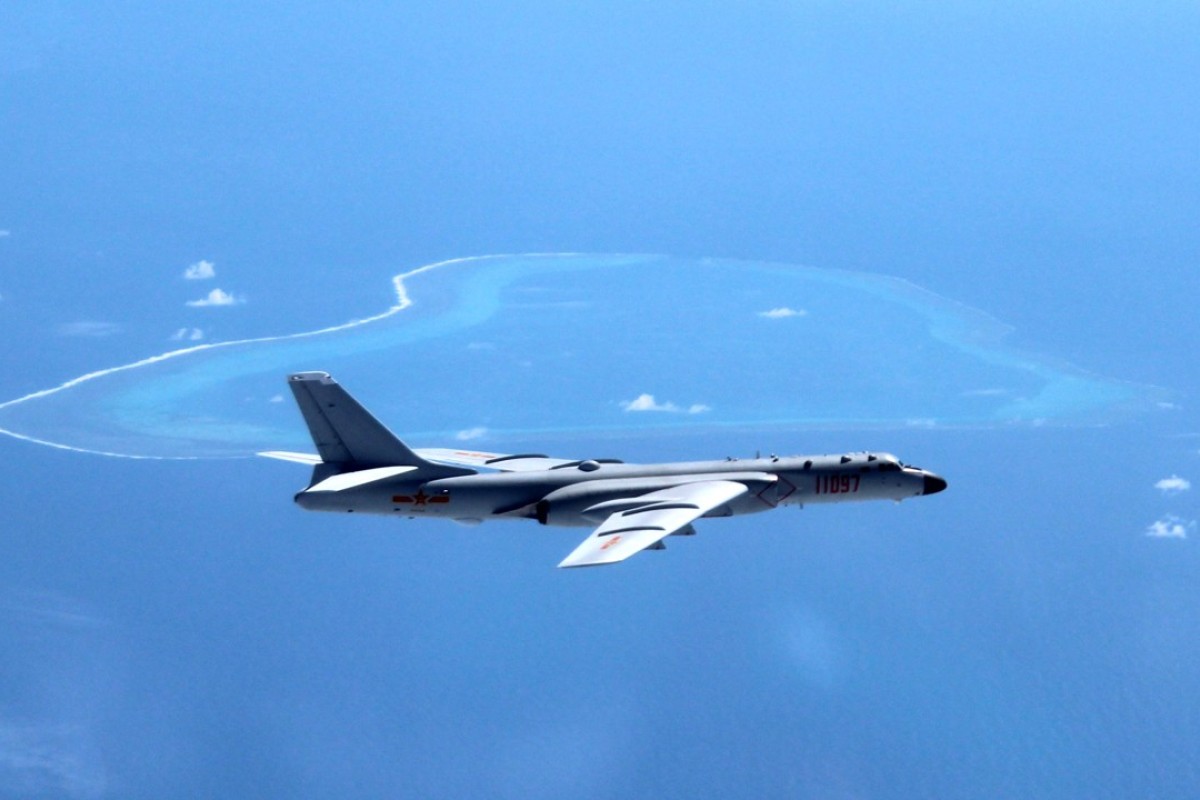 File photo of a Chinese H-6K bomber patrolling the skies near Scarborough Shoal in the South China Sea. Photo: Xinhua