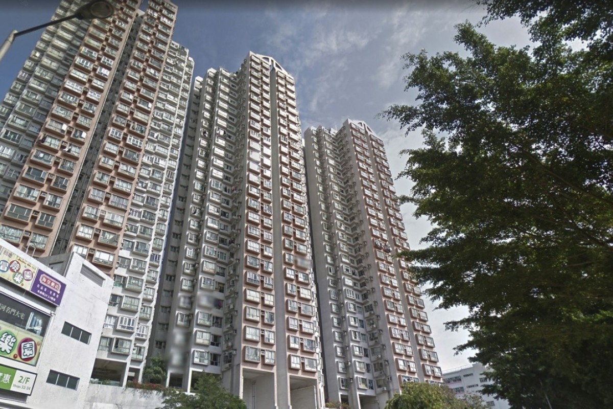 Woman Dies After Falling Into Hong Kong Lift Shaft At Her - 