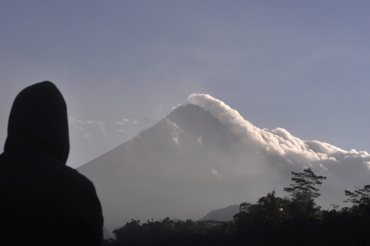Mount Merapi Eruption 2018 People Ordered To Stay Away As