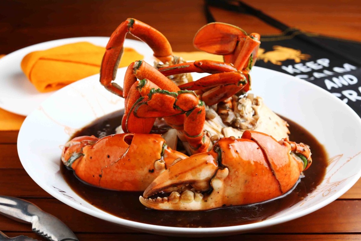 How Singapore S Chilli Crab Inspired One Of Sri Lanka S Best Restaurants South China Morning Post Watch as we interview chef dharshan munidasa at the 2014 asia's 50 best restaurants awards in singapore. chilli crab inspired one of sri