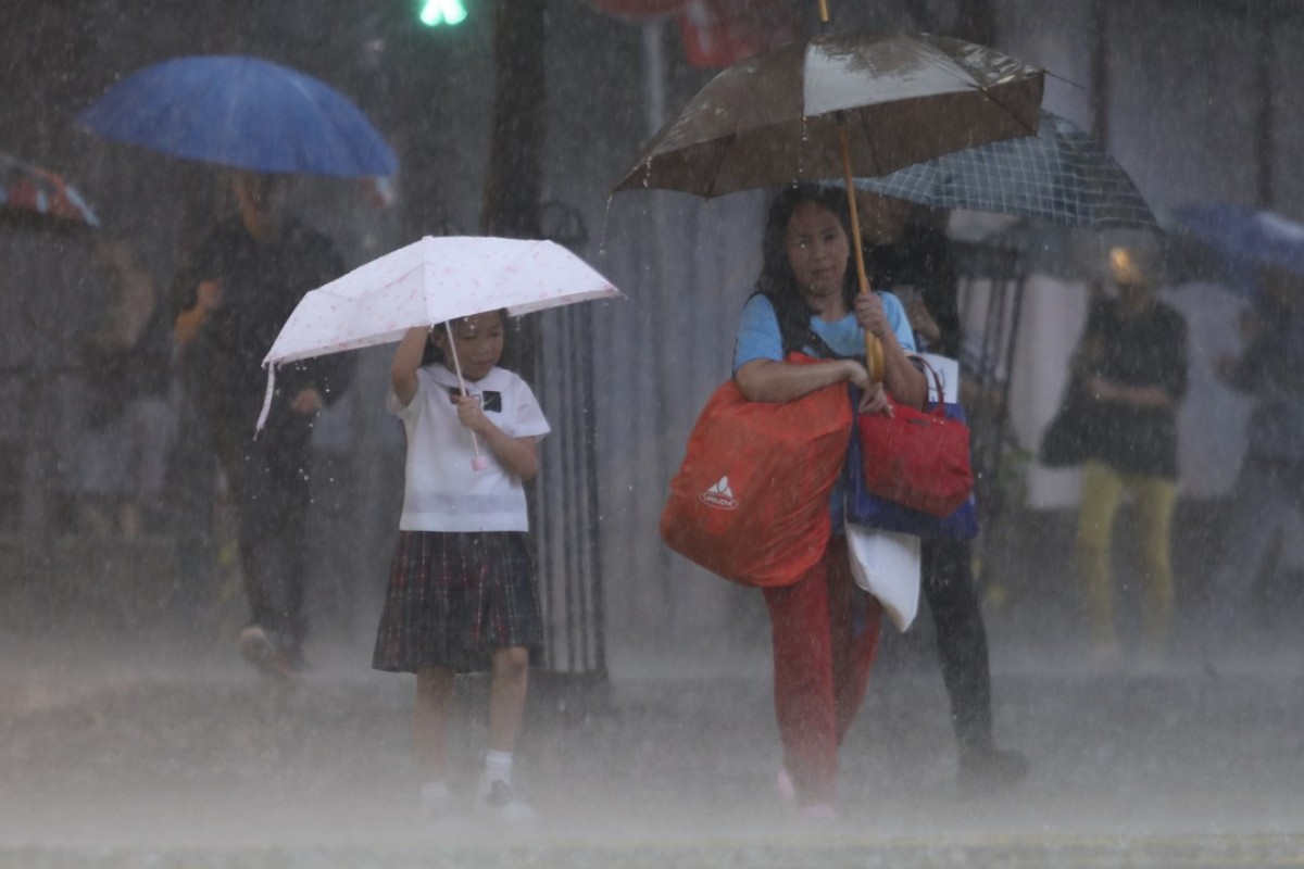 Amber Rainstorm Signal For Hong Kong Kong Cancelled South China