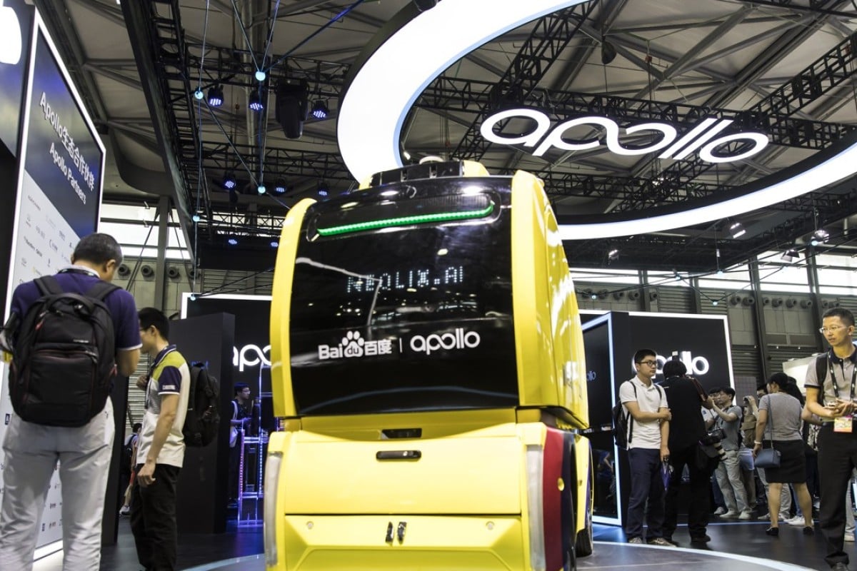 self driving buses roll off